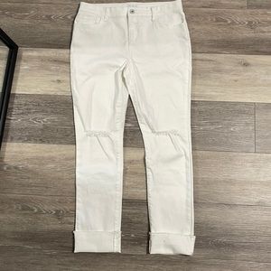 Children’s place new with no tags white jeans distressed knees size 16 in girls